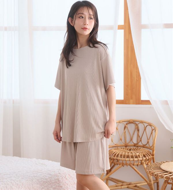 A HAPPY MARILYN（アハッピーマリリン）の「【Ｌ～８Ｌ】タイプが選べる！さらっとろルームウェアセット（パジャマ・ルームウェア）」｜詳細画像