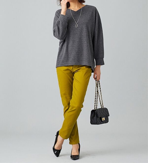 BELLUNA（ベルーナ）の「静電防止！蓄熱綿サテンストレッチカラーパンツ（フルレングスパンツ）」｜詳細画像