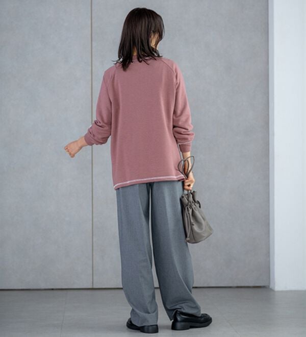 BELLUNA（ベルーナ）の「華奢見せ！しっかり綿混裏毛素材トレーナー（トレーナー・スウェット）」｜詳細画像