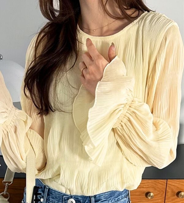 GeeRA（ジーラ）の「シアーシャーリングキャンディー袖ブラウス（ブラウス）」｜詳細画像