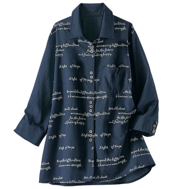 BELLUNA（ベルーナ）の「英字刺しゅうゆったりシャツブラウス（シャツ）」｜ネイビー