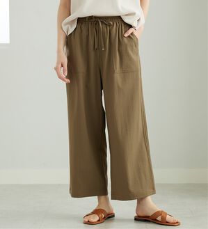 BELLUNA（ベルーナ）の「サラリ快適！ビンテージ調ベイカーワイドパンツ（ワイドパンツ・ガウチョ）」｜カーキ