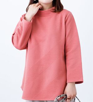 BELLUNA（ベルーナ）の「ジャカード素材斜め切替プルオーバー（カットソー）」｜コーラル