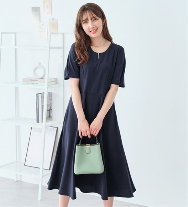 alotta（アロッタ）の「【4つの機能付】タック袖Ａラインワンピース（その他ワンピース）」｜詳細画像