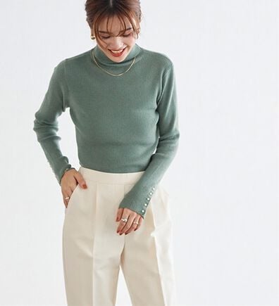 Pierrot（ピエロ）の「【選べるネック】もっちり袖パールニット（ニット・セーター）」