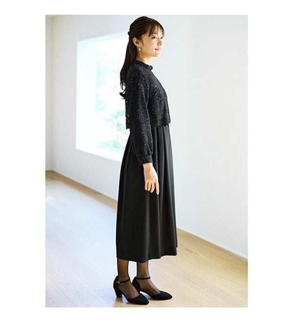 BELLUNA（ベルーナ）の「花柄レース使いドッキングワンピース（ブラックフォーマル（喪服・礼服））」｜詳細画像