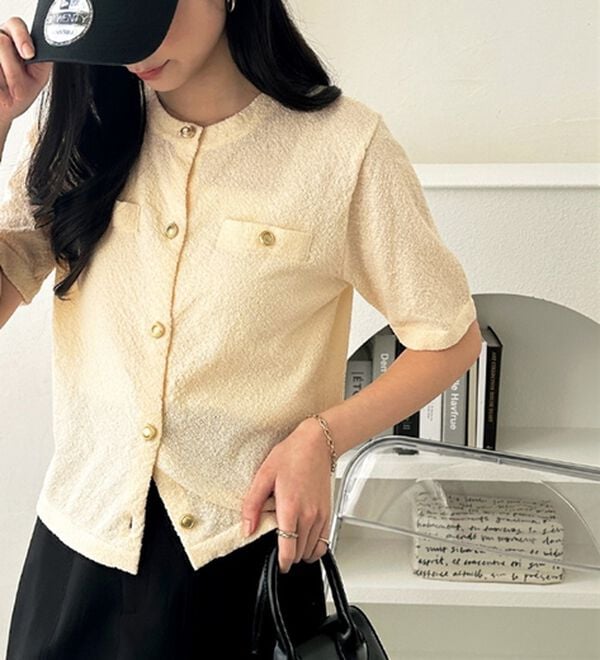 GeeRA（ジーラ）の「ゴールドボタンニットカーデ（ニットカーディガン）」｜詳細画像