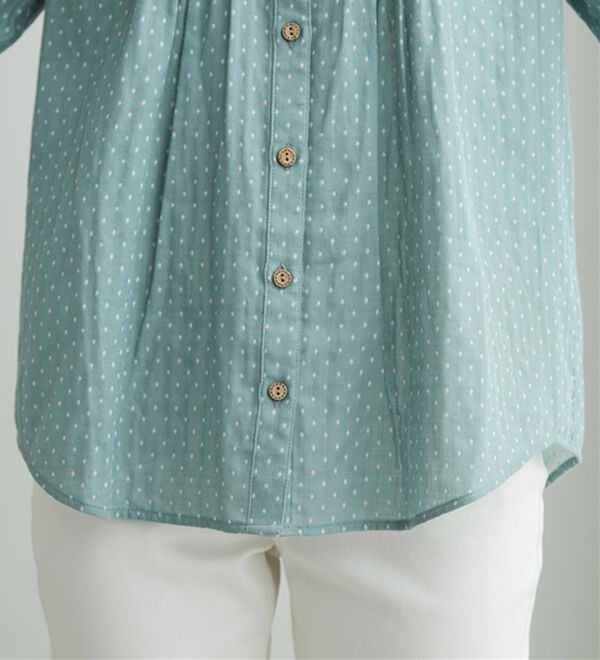 BELLUNA（ベルーナ）の「【綿100％素材】ダブルガーゼ素材丸衿多ボタンブラウス（ブラウス）」｜詳細画像