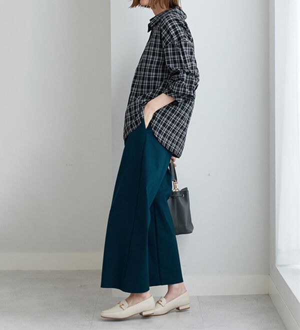 BELLUNA（ベルーナ）の「袖タックデザインスキッパーシャツ（シャツ）」｜詳細画像