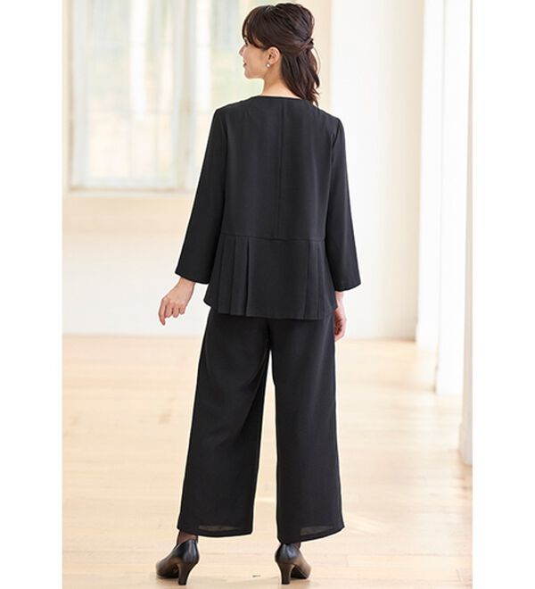 BELLUNA（ベルーナ）の「パール付ブラウスワイドパンツセットアップ（ブラックフォーマル（喪服・礼服））」｜詳細画像