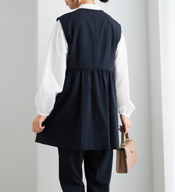 Viola e Viola（ヴィオラ エ ヴィオラ）の「【３点セット】コーデ決まるペプラムジレセットスーツ（パンツスーツ）」｜詳細画像