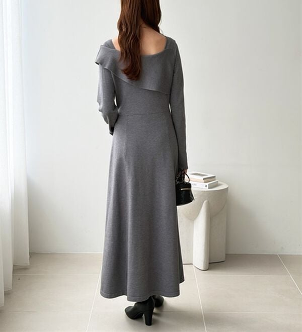 GeeRA（ジーラ）の「オフショル風アシメネックロングニットワンピｰス（ニットワンピース）」｜詳細画像