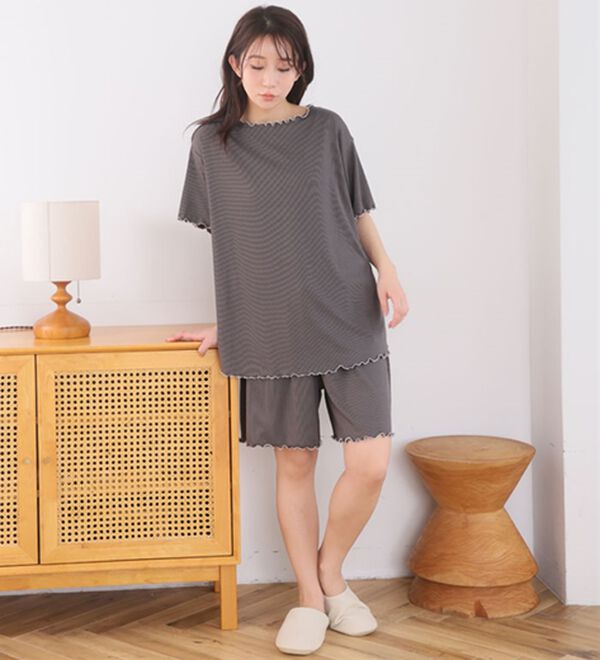 A HAPPY MARILYN（アハッピーマリリン）の「【Ｌ～８Ｌ】タイプが選べる！さらっとろルームウェアセット（パジャマ・ルームウェア）」｜詳細画像