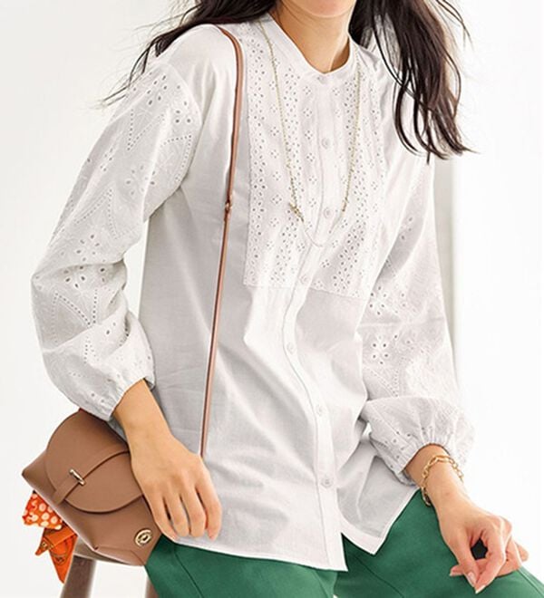 BELLUNA（ベルーナ）の「綿１００％レース切替デザインブラウス（ブラウス）」｜オフ白