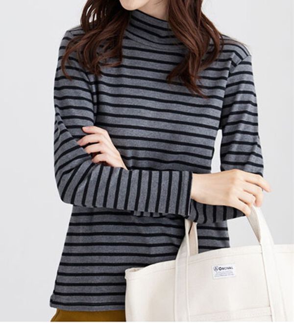 BELLUNA（ベルーナ）の「吸湿発熱ハイネックプルオーバー（カットソー）」｜詳細画像