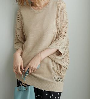 BELLUNA（ベルーナ）の「透かし編ドルマンニットプルオーバー（ニット・セーター）」｜ベージュ
