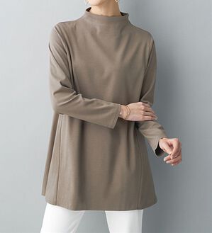 BELLUNA（ベルーナ）の「艶やかコットン１００％チュニック（チュニック）」｜モカ