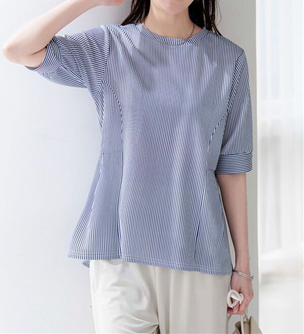 BELLUNA（ベルーナ）の「ジョーゼット素材タック使いＴブラウス（ブラウス）」｜細ストライプ