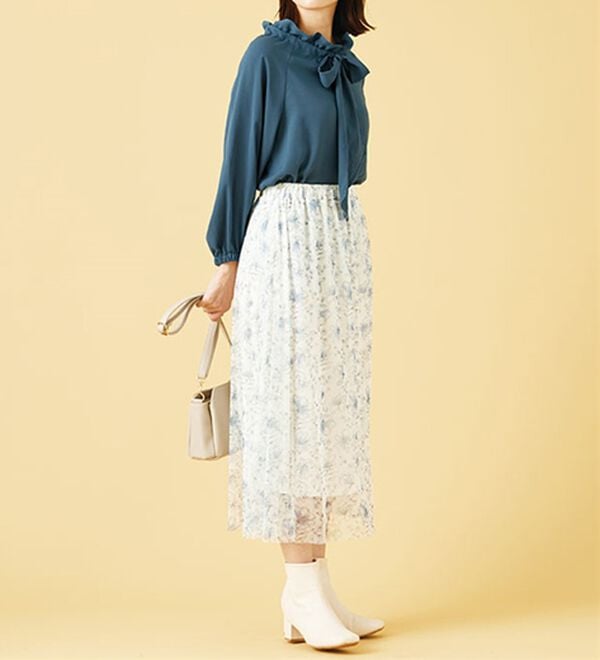 BELLUNA（ベルーナ）の「フリル衿ボウタイデザインブラウス（ブラウス）」｜詳細画像