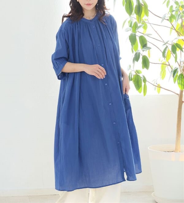 A HAPPY MARILYN（アハッピーマリリン）の「【Ｌ～６Ｌ】【風通るプレミアム】綿・楊柳、五分袖ギャザーたっぷりワンピース。（ロングワンピース）」｜ロイヤルブルー