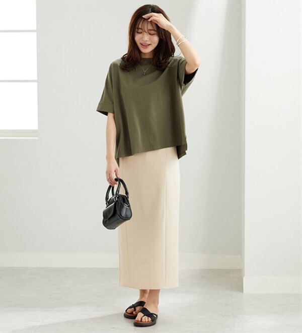 BELLUNA（ベルーナ）の「ヒンヤリ実感！大人顔サマ見えゆったりＴシャツ（Tシャツ）」｜詳細画像