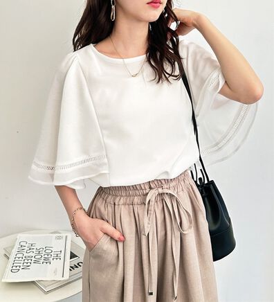 GeeRA（ジーラ）の「シアー切替フレアー袖Ｔブラウス（ブラウス）」