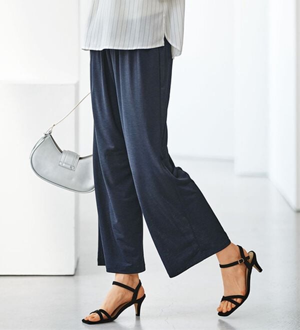 BELLUNA（ベルーナ）の「涼感さらさらスラブ調ワイドパンツ（ワイドパンツ・ガウチョ）」｜ネイビー