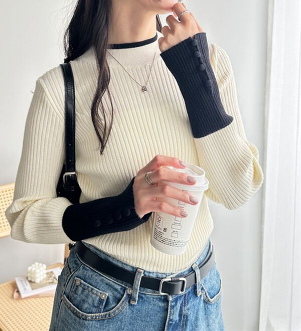 GeeRA（ジーラ）の「配色デザインくるみボタン付リブニット（ニット・セーター）」｜詳細画像