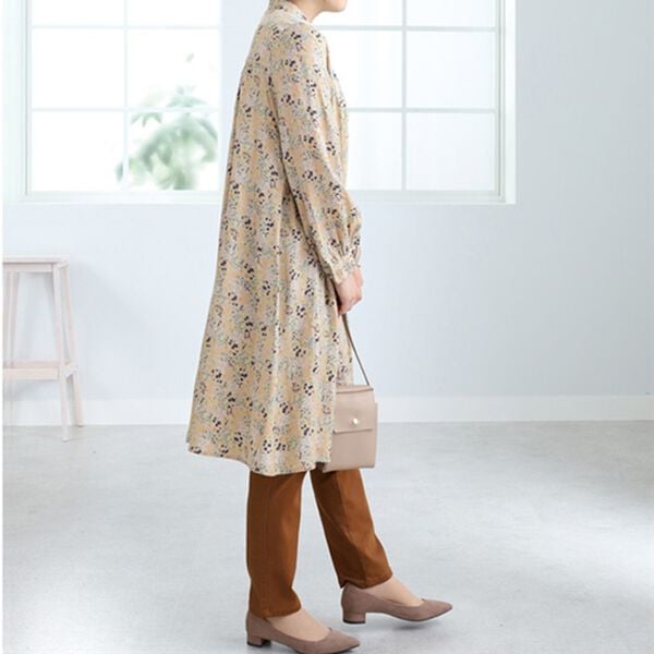 BELLUNA（ベルーナ）の「フラワープリントワンピース（プリントワンピース）」｜詳細画像