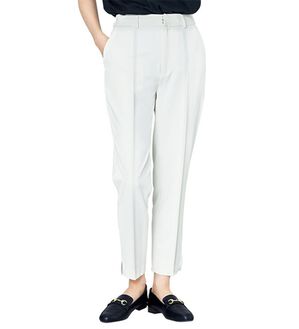 VINNO（ヴィノ）の「スリットクロップドテーパードパンツ（フルレングスパンツ）」｜ホワイト