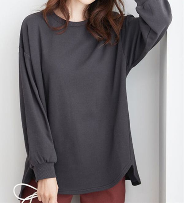 BELLUNA（ベルーナ）の「ふわふわ裏ファーゆったりプルオーバー（カットソー）」｜詳細画像