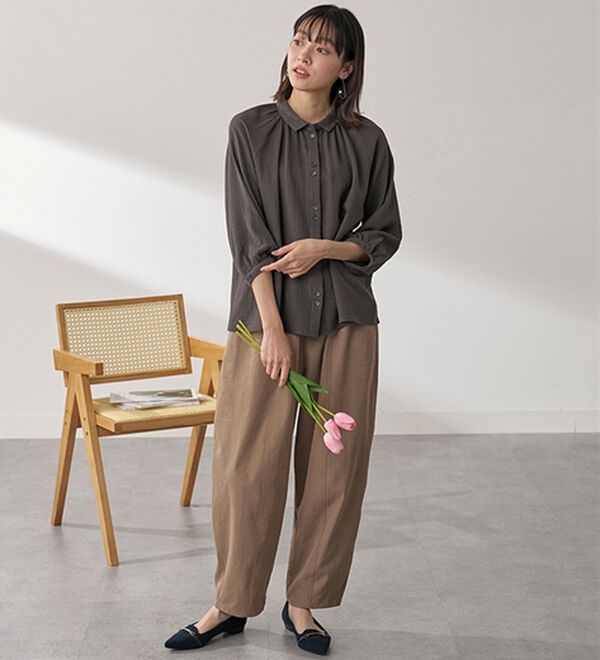 BELLUNA（ベルーナ）の「《ＨｕｇＲｅａｍコットン》ダブルガーゼギャザーブラウス（ブラウス）」｜詳細画像