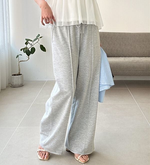 GeeRA（ジーラ）の「とろみイージーワイドピンタックパンツ（フルレングスパンツ）」｜詳細画像