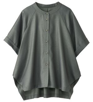 BELLUNA（ベルーナ）の「華奢見せ！麻調素材ラグラン切替ブラウス（ブラウス）」｜チャコール