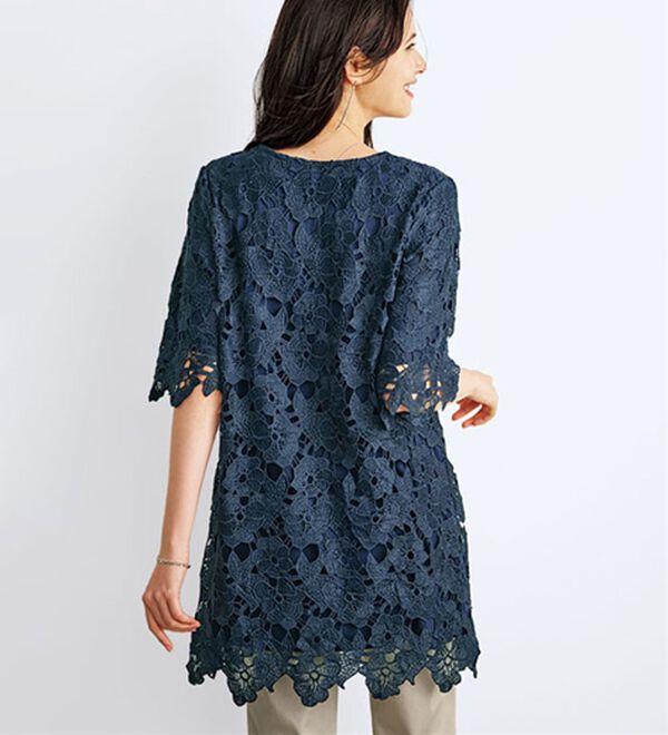 BELLUNA（ベルーナ）の「花柄モチーフレースチュニック（チュニック）」｜詳細画像