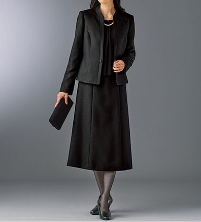BELLUNA（ベルーナ）の「洗える防しわ北陸ジャカード使いワンピースアンサンブル（ブラックフォーマル（喪服・礼服））」
