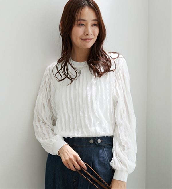 BELLUNA（ベルーナ）の「フリルジャカード素材プルオーバー（カットソー）」｜詳細画像