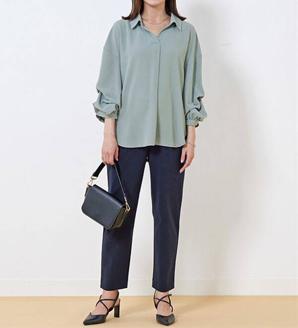 BELLUNA（ベルーナ）の「袖タックデザインスキッパーシャツ（シャツ）」｜詳細画像