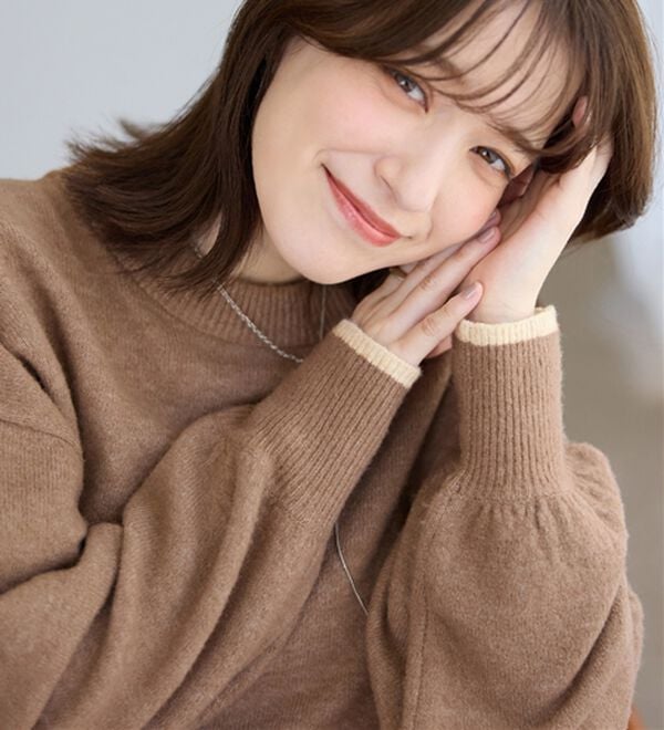 Viola e Viola（ヴィオラ エ ヴィオラ）の「洗えるもちもち　ゆるニットプルオーバー（ニット・セーター）」｜カフェオレ