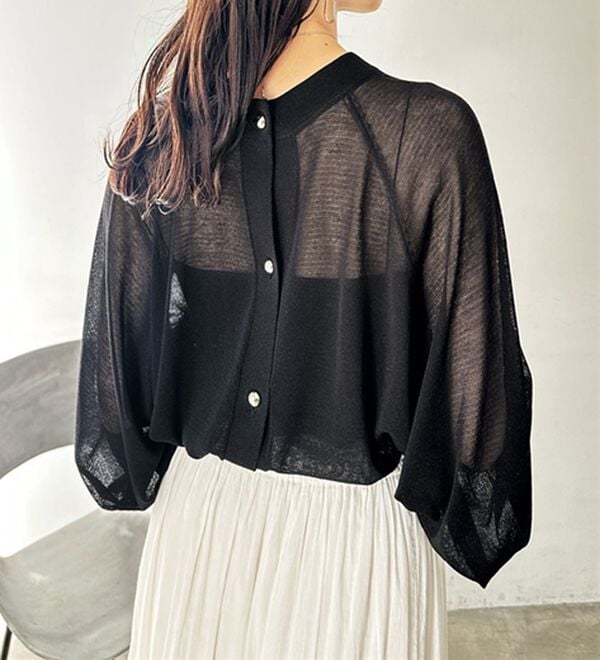 GeeRA（ジーラ）の「ゴールドボタンシアーカーディガン（ニットカーディガン）」｜詳細画像