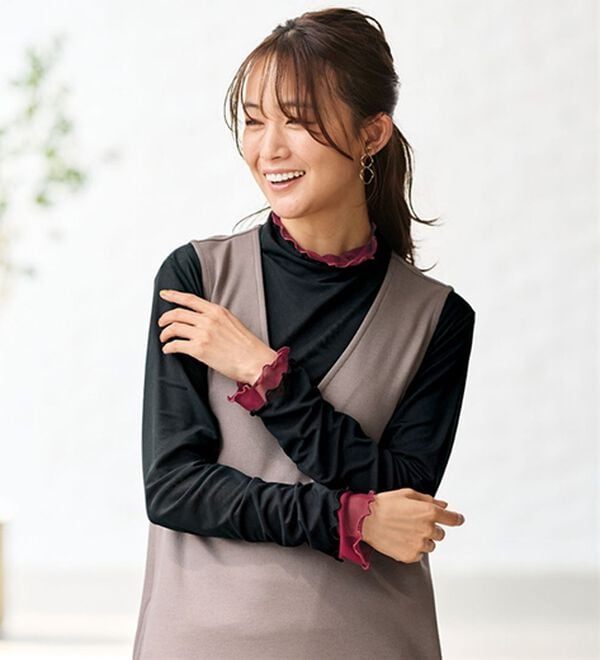 BELLUNA（ベルーナ）の「《重ねて楽しむ！》シアー素材ボトルネックプルオーバー（カットソー）」｜詳細画像