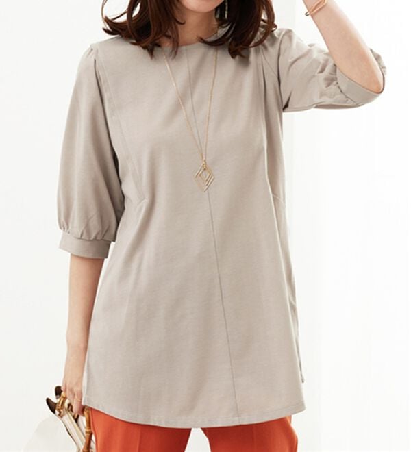 BELLUNA（ベルーナ）の「汗ジミ対策！ギャザー使いチュニック（チュニック）」｜詳細画像