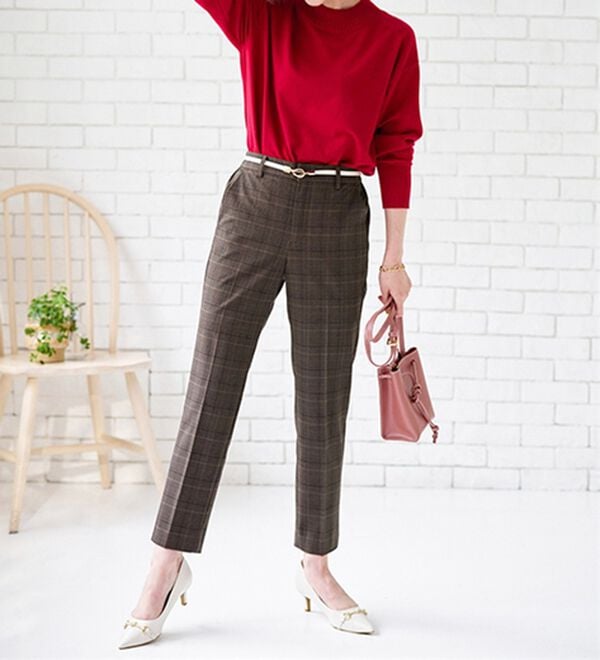 BELLUNA（ベルーナ）の「サマ見え！美脚テーパードパンツ（テーパードパンツ）」｜詳細画像