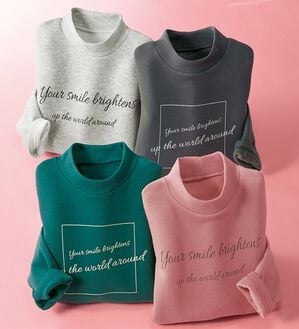 BELLUNA（ベルーナ）の「まるで着る毛布！静電防止付裏ファーロゴプルオーバー（カットソー）」｜詳細画像