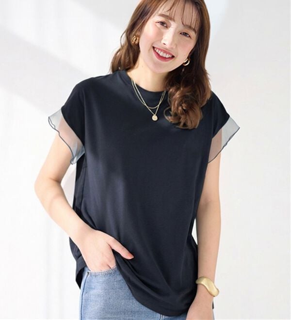 alotta（アロッタ）の「１枚でこなれ感！袖チュールデザイン綿混Ｔシャツ（Tシャツ）」｜ネイビー