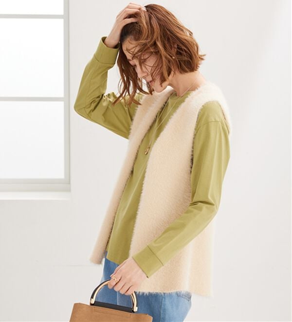 BELLUNA（ベルーナ）の「綿１００％大人顔サマ見え裾タックデザインプルオーバー（カットソー）」｜詳細画像