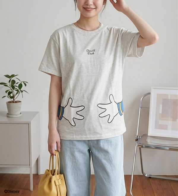 BELLUNA（ベルーナ）の「＜Ｄｉｓｎｅｙ＞【ドナルド＆デイジー】抱き着きプリントTシャツ（カットソー）」｜詳細画像