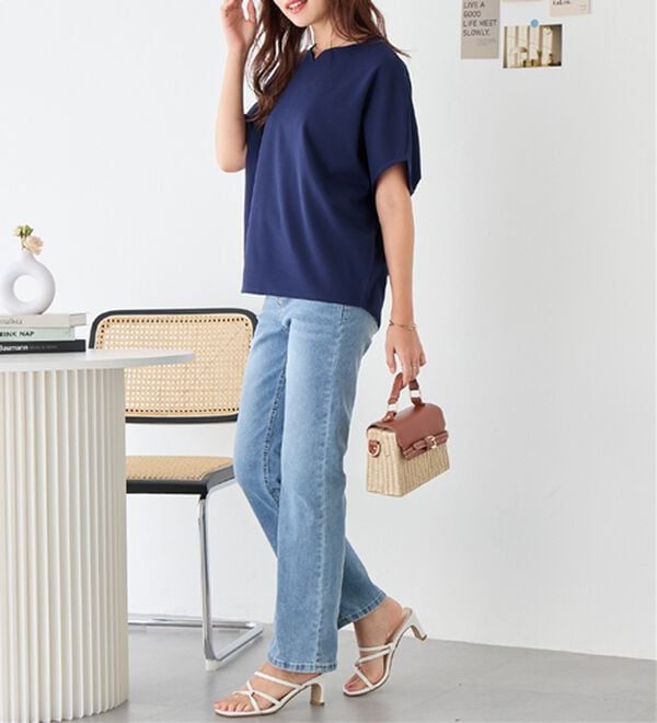 alotta（アロッタ）の「着痩せが叶うドルマンスリーブきれいめカットソー（カットソー）」｜詳細画像