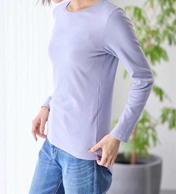 LAVIENNE（ラヴィエンヌ）の「【医師オススメ】綿１００％吸湿発熱あったかインナー　クルーネックインナー長袖（肌着・インナーウェア）」｜詳細画像