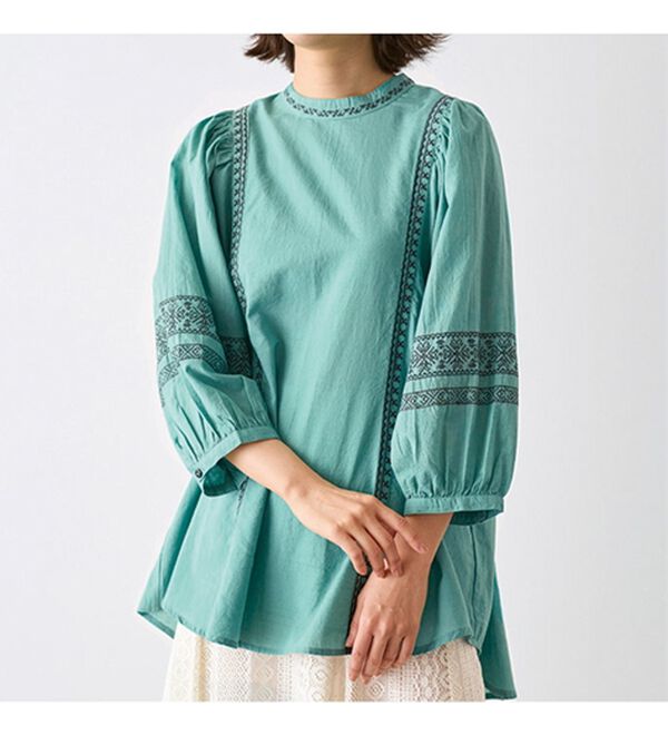 BELLUNA（ベルーナ）の「綿１００％インド刺しゅうハイネックブラウス（ブラウス）」｜詳細画像